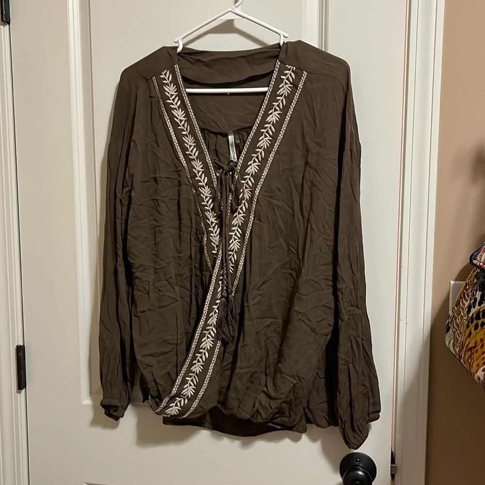 Long sleeve top from Boutique NWT